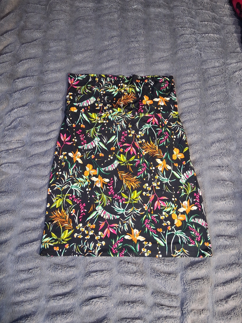 Floral Print Black Skirt M